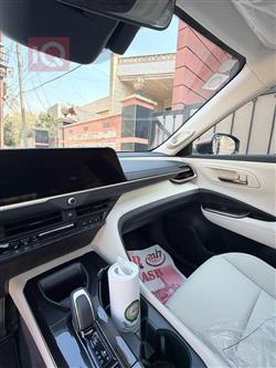 تۆیۆتا کراون